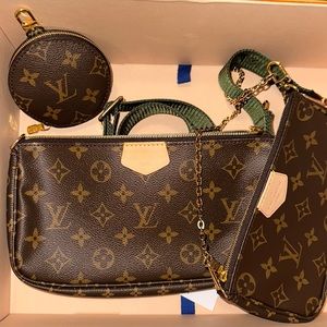 Louis Vuitton Multi Pochette